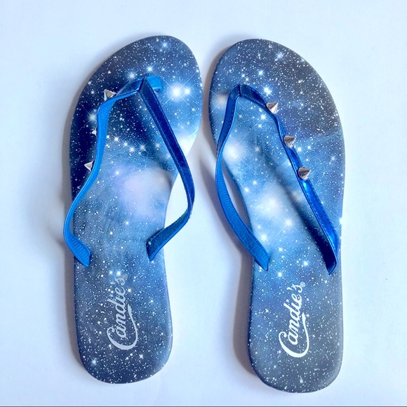 NEW CANDIE’S Galaxy Sandals Flip Flops Studded Stars Medium 7/8 Women’s - Picture 4 of 15